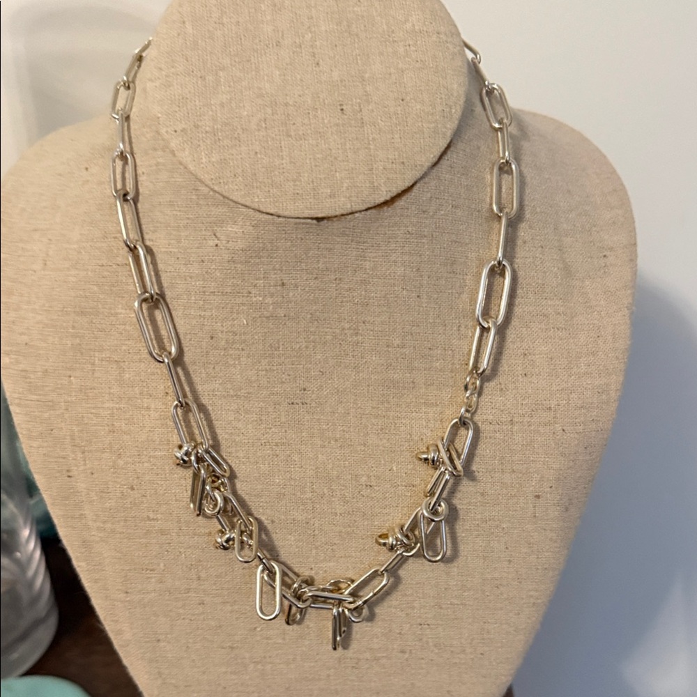 Elegant Links of London silver Chain Necklace